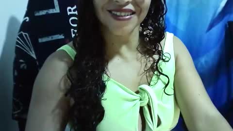 zusanahot online show from January 3, 2025, 3:38 am