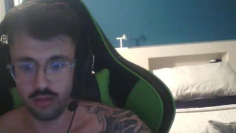 Snapshot of zusta10 chatting on November 17, 2025, 9:20 pm zusta10 online show from November 17, 2025, 9:20 pm