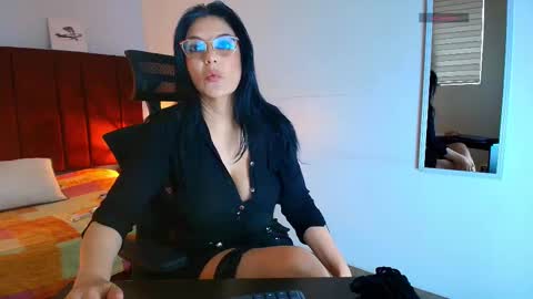 Snapshot of zuzana21 chatting on October 8, 2025, 12:47 pm Zuzana21 online show from October 8, 2025, 12:47 pm