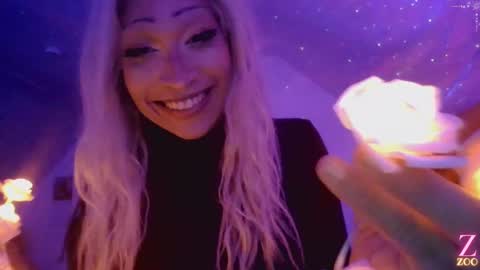 Snapshot of zya_zoo chatting on January 5, 2025, 4:47 am ZYA online show from January 5, 2025, 4:47 am