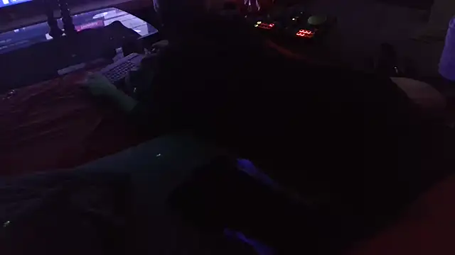 Snapshot of davidgntxxxxx chatting on September 17, 2025, 4:52 pm davidgntxxxxx online show from September 17, 2025, 4:52 pm