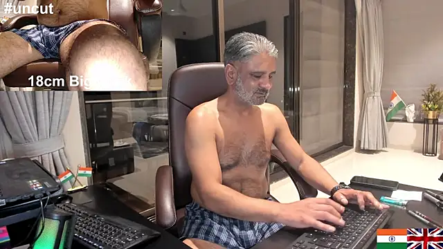 OnlineBossUK online show from January 31, 2025, 4:59 pm