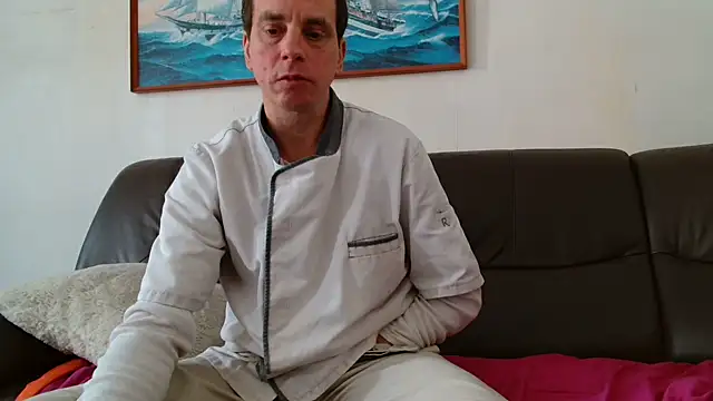 Snapshot of cloupefun chatting on February 16, 2026, 12:45 pm cloupefun online show from February 16, 2026, 12:45 pm