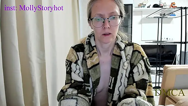 angelmommu online show from April 16, 2026, 6:47 am