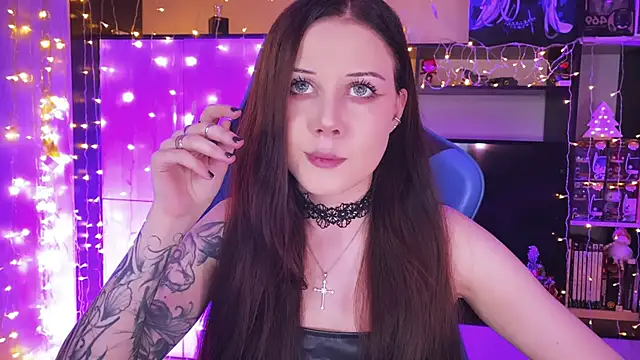 jasminevine online show from December 13, 2024, 3:49 am