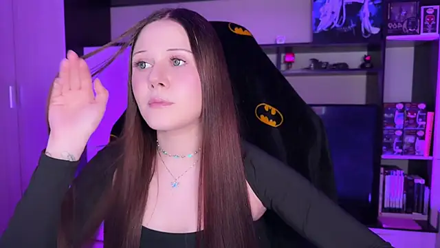 jasminevine online show from April 4, 2026, 10:40 pm