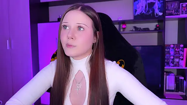 jasminevine online show from April 5, 2026, 9:56 pm