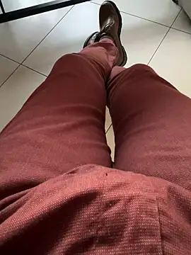 Snapshot of buodiculo chatting on February 27, 2025, 4:53 pm buodiculo online show from February 27, 2025, 4:53 pm