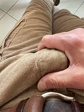 Snapshot of buodiculo chatting on March 10, 2025, 2:37 pm buodiculo online show from March 10, 2025, 2:37 pm