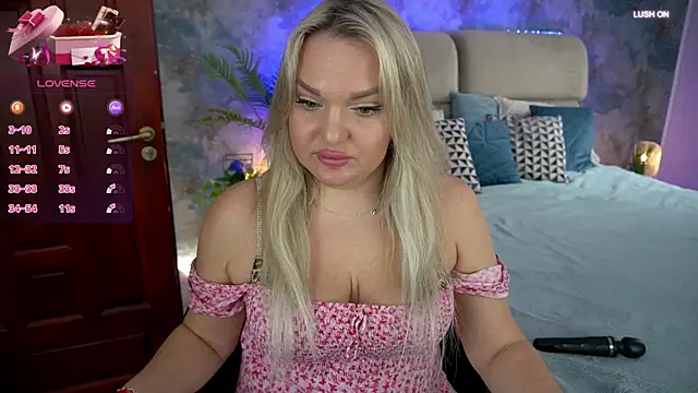 MissyMartinez online show from March 16, 2025, 8:10 am