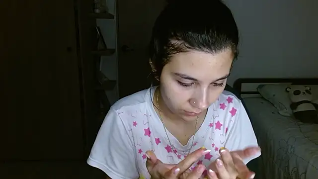 mia  lopez  online show from March 17, 2026, 4:17 am