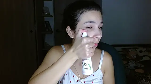 mia  lopez  online show from May 15, 2026, 4:08 am