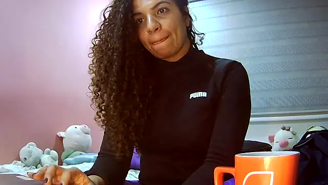 Snapshot of gatubelahot chatting on November 28, 2025, 11:51 pm gatubelahot online show from November 28, 2025, 11:51 pm