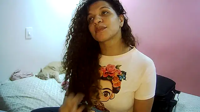 Snapshot of gatubelahot chatting on January 15, 2026, 12:48 am gatubelahot online show from January 15, 2026, 12:48 am