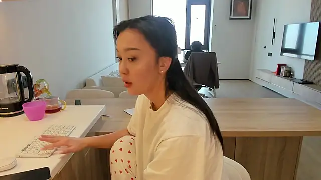 Snapshot of daily_love18 chatting on December 11, 2024, 6:47 am daily love18 online show from December 11, 2024, 6:47 am