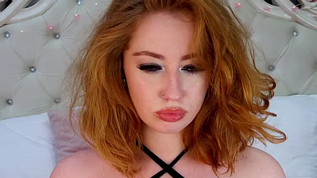 TinaBrook online show from February 3, 2025, 7:51 am