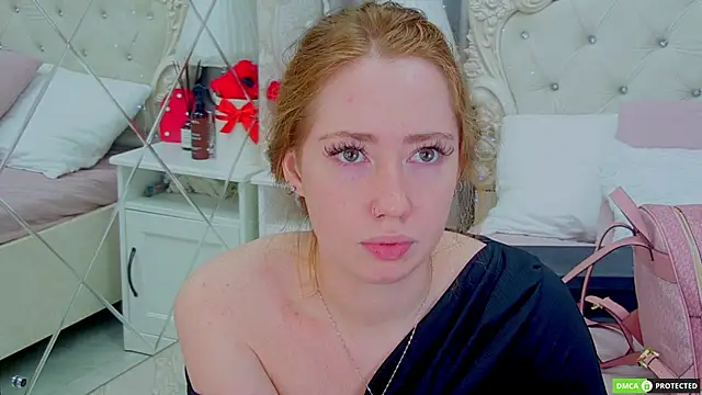 TinaBrook online show from November 6, 2025, 3:51 am