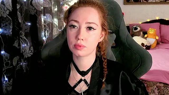 TinaBrook online show from March 3, 2026, 4:51 am