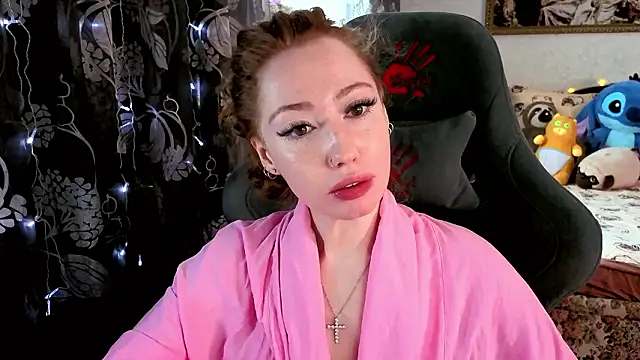 TinaBrook online show from March 30, 2026, 4:57 am