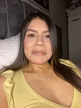 martina contreras online show from June 9, 2026, 5:19 am