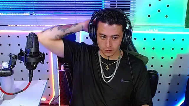 Darko0717 online show from January 13, 2026, 2:06 am