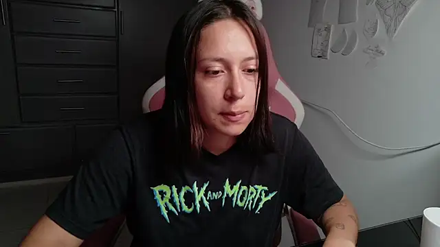 MommyMiaWs online show from July 23, 2026, 4:16 pm