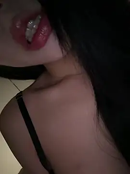 Serena-AU online show from February 4, 2026, 2:34 pm