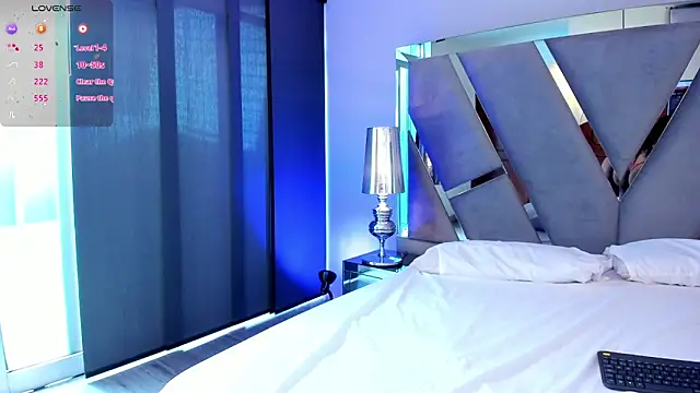 Snapshot of emilybae_ chatting on March 18, 2025, 8:48 pm emilybae online show from March 18, 2025, 8:48 pm