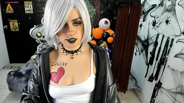 Snapshot of criss_21_ chatting on October 28, 2025, 8:22 pm criss 21 online show from October 28, 2025, 8:22 pm