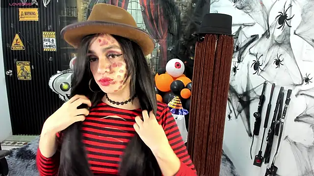 Snapshot of criss_21_ chatting on October 29, 2025, 8:21 pm criss 21 online show from October 29, 2025, 8:21 pm