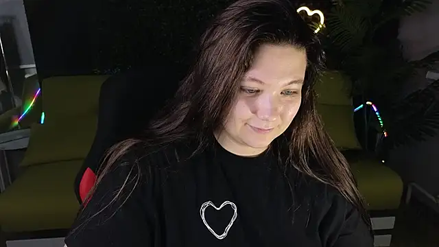 Snapshot of DjennaPalme chatting on December 30, 2024, 11:26 am DjennaPalme online show from December 30, 2024, 11:26 am