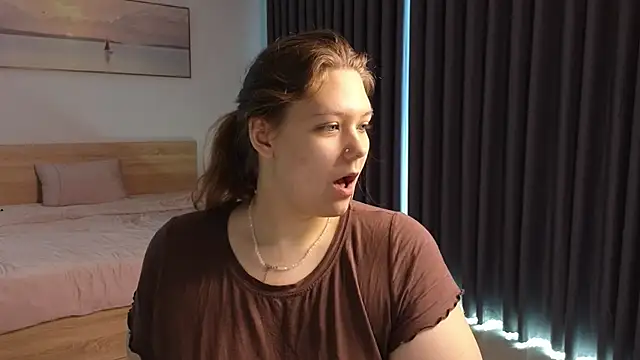 DjennaPalme online show from March 22, 2026, 7:01 am