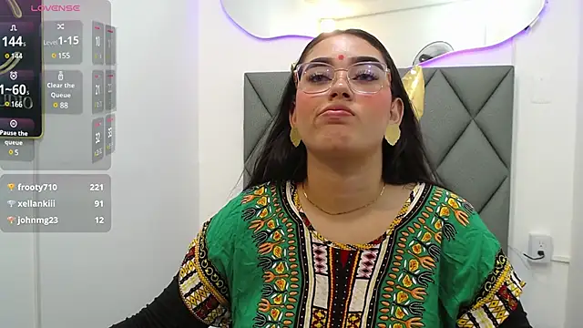 analishalimar online show from February 10, 2025, 9:25 pm