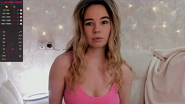 Snapshot of EvaSileZ chatting on September 21, 2025, 7:32 am EvaSileZ online show from September 21, 2025, 7:32 am