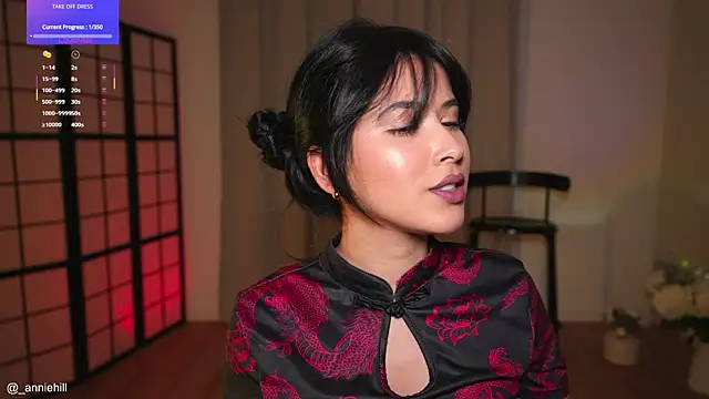 anniehillofficial online show from April 26, 2026, 7:22 pm