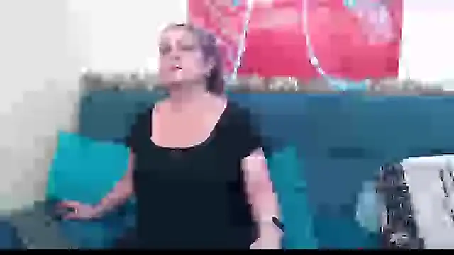 liliimilf online show from November 15, 2025, 8:16 pm