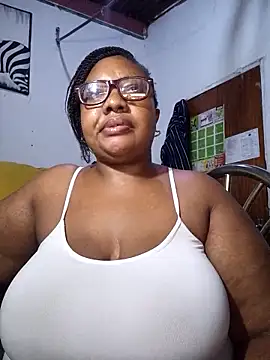 Snapshot of YELLOW_BONE chatting on February 28, 2026, 8:54 pm YELLOW BONE online show from February 28, 2026, 8:54 pm