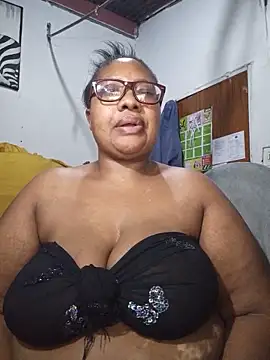 YELLOW BONE online show from June 12, 2026, 8:41 pm