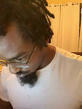 Snapshot of ReShawn69TM chatting on December 28, 2024, 2:01 am ReShawn69TM online show from December 28, 2024, 2:01 am