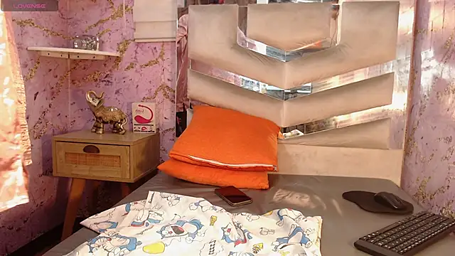 Snapshot of EBONNYGODDESXXX chatting on February 25, 2025, 7:25 pm EBONNYGODDESXXX online show from February 25, 2025, 7:25 pm