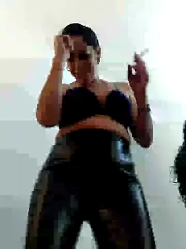 Snapshot of _Scarlett_Sweet chatting on February 2, 2025, 1:02 am Scarlett Sweet online show from February 2, 2025, 1:02 am