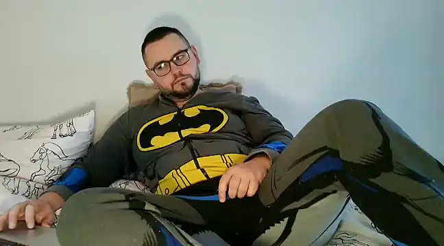 Snapshot of cutie_ben chatting on February 10, 2025, 12:18 pm cutie ben online show from February 10, 2025, 12:18 pm