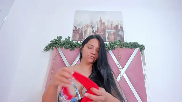 veronica salas online show from November 26, 2025, 7:26 pm