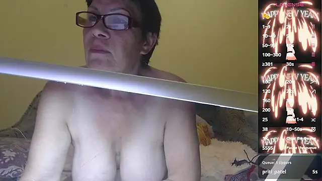 Snapshot of Sandra_Carina chatting on July 2, 2026, 11:33 pm Sandra Carina online show from July 2, 2026, 11:33 pm