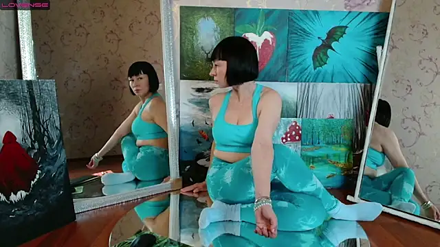 Snapshot of secret_library chatting on December 7, 2024, 12:45 pm secret library online show from December 7, 2024, 12:45 pm