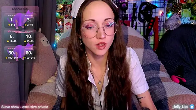 Snapshot of ServantBrook chatting on November 9, 2025, 6:01 am ServantBrook online show from November 9, 2025, 6:01 am