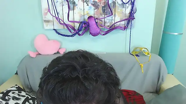 EverlyRays online show from December 5, 2024, 10:12 am