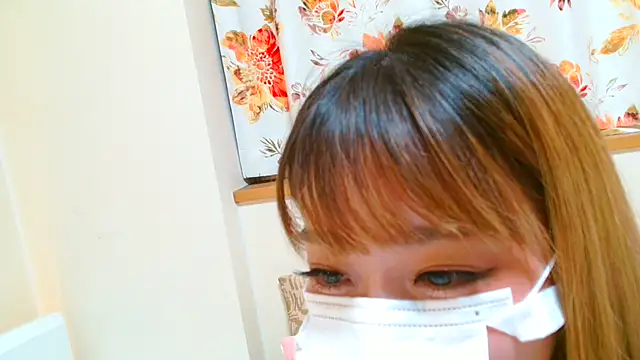 Snapshot of liliyRiSAcha-n chatting on December 14, 2024, 8:56 am liliyRiSAcha-n online show from December 14, 2024, 8:56 am