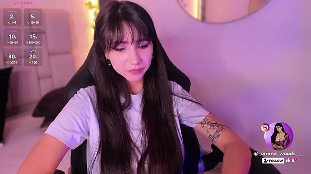 Snapshot of emma_woods_ chatting on December 2, 2024, 3:36 pm emma woods online show from December 2, 2024, 3:36 pm