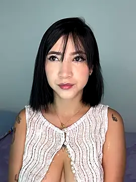 Snapshot of emma_woods_ chatting on October 29, 2025, 10:39 am emma woods online show from October 29, 2025, 10:39 am